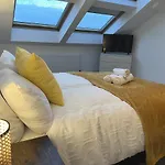 New Two Bedroom Premium Apartment - Skylight - Northampton Town Centre