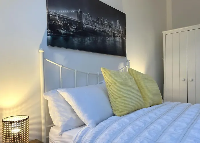 New Two Bedroom Premium Apartment - Skylight - Northampton Town Centre