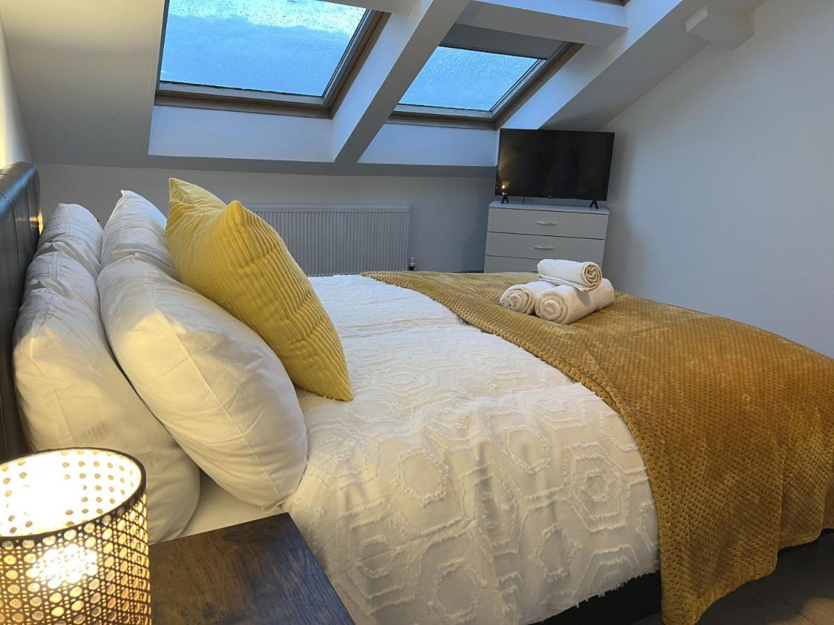 Apartment New Two Bedroom Premium - Skylight - Town Centre *