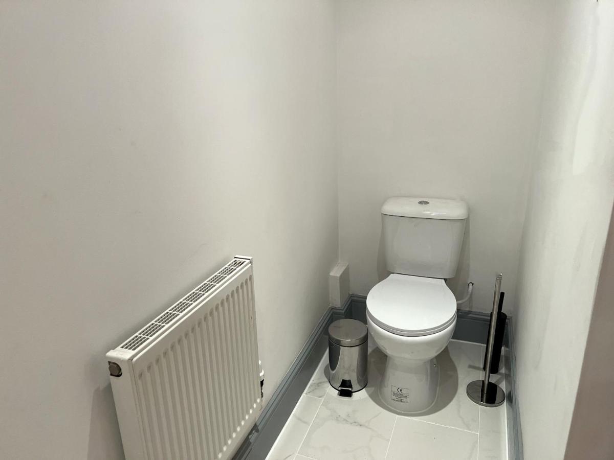 New Two Bedroom Premium - Skylight - Town Centre *